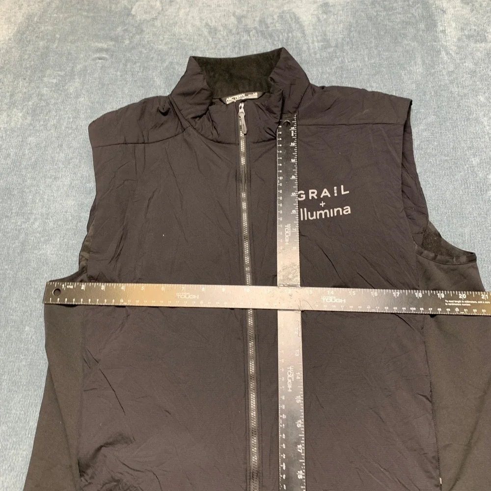 Arc'teryx Grail Illumina Vest Mens Large Black Sleeveless Logo Outdoor Full Zip